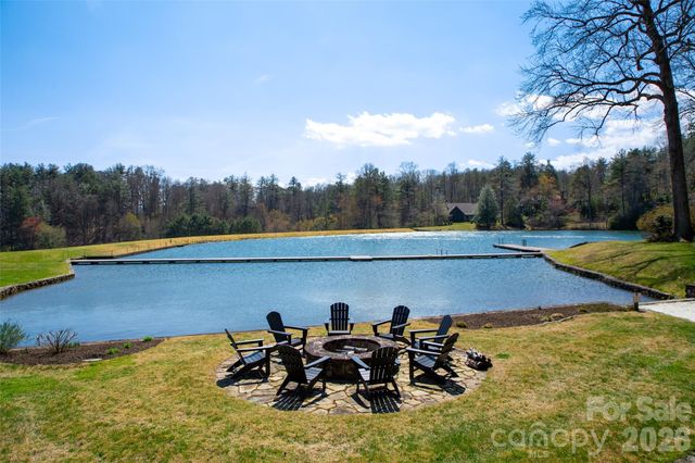 000 Camptown Road, Brevard, NC 28712
