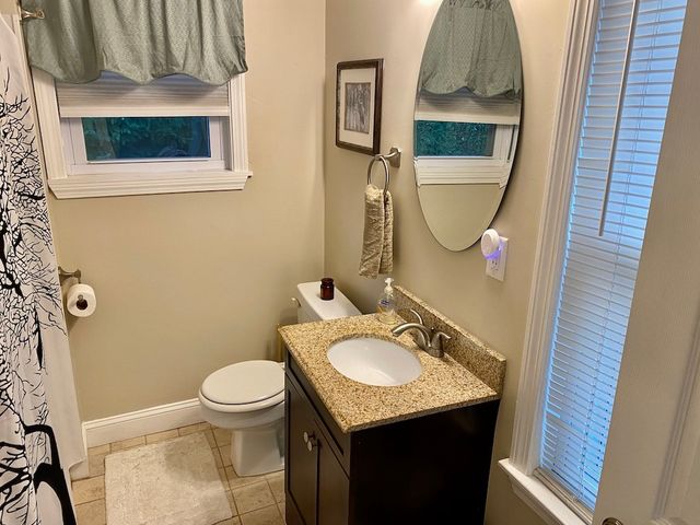 61 Callender Avenue 2, Newport, RI 02840