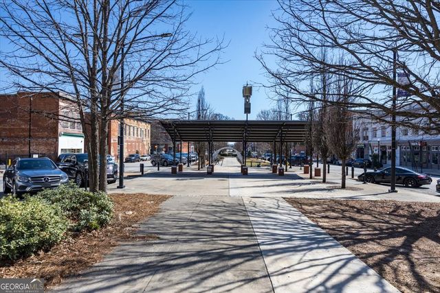 565 Poplar Street, Macon, GA 31210