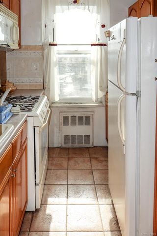 1332 Metropolitan Avenue 5G, Bronx, NY 10462