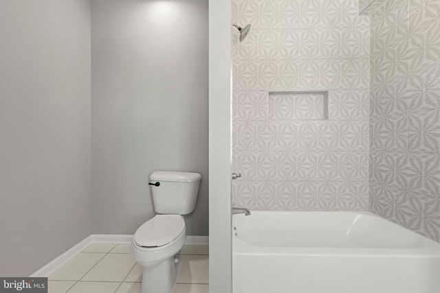 2814 RHODE ISLAND AVE NE, Washington, DC 20018