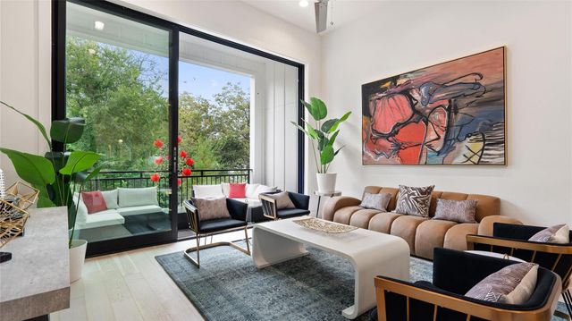 6256 Kansas Street, Houston, TX 77007