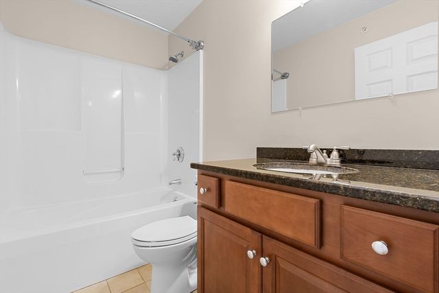 400 Justin Dr 1, Weymouth, MA 02188