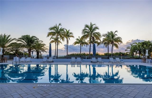 615 Ocean Drive 6A, Key Biscayne, FL 33149