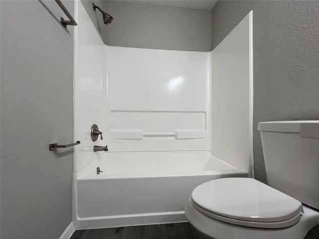 1669 Nichole Woods Drive, Houston, TX 77047