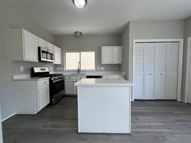 1669 Nichole Woods Drive, Houston, TX 77047