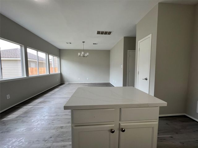 1669 Nichole Woods Drive, Houston, TX 77047