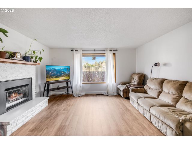 310 Ne 170TH Ave, Portland, OR 97230