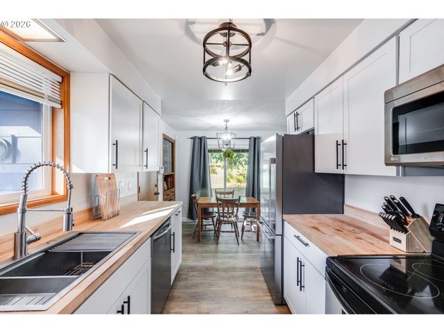 310 Ne 170TH Ave, Portland, OR 97230