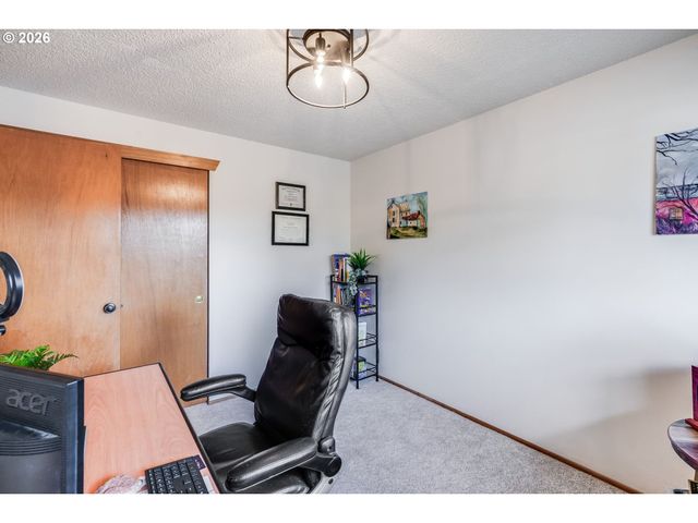 310 Ne 170TH Ave, Portland, OR 97230