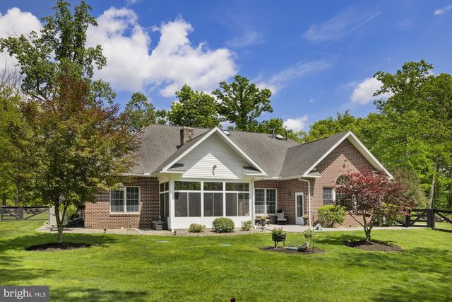 15 SAMS LN, Gettysburg, PA 17325