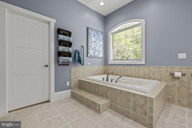 15 SAMS LN, Gettysburg, PA 17325