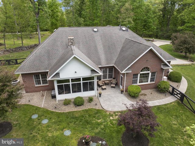 15 SAMS LN, Gettysburg, PA 17325