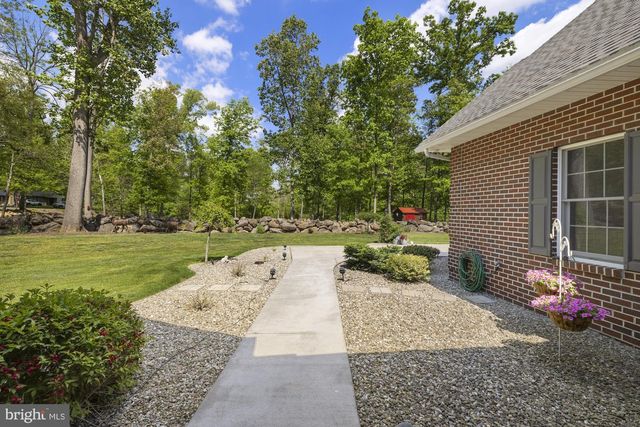 15 SAMS LN, Gettysburg, PA 17325