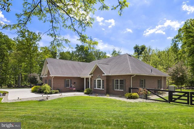 15 SAMS LN, Gettysburg, PA 17325
