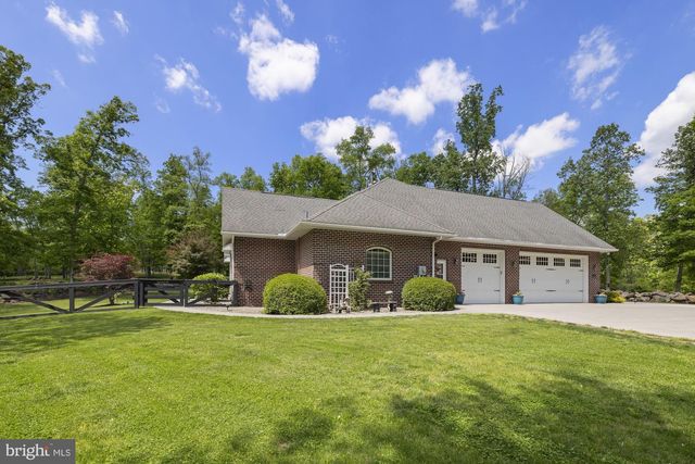 15 SAMS LN, Gettysburg, PA 17325