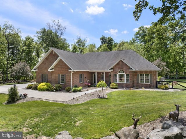 15 SAMS LN, Gettysburg, PA 17325