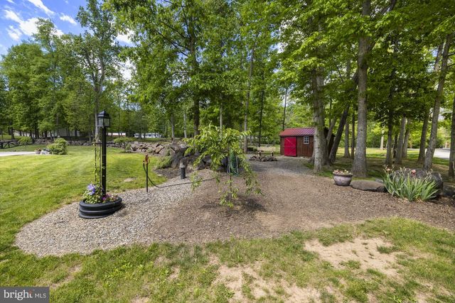15 SAMS LN, Gettysburg, PA 17325