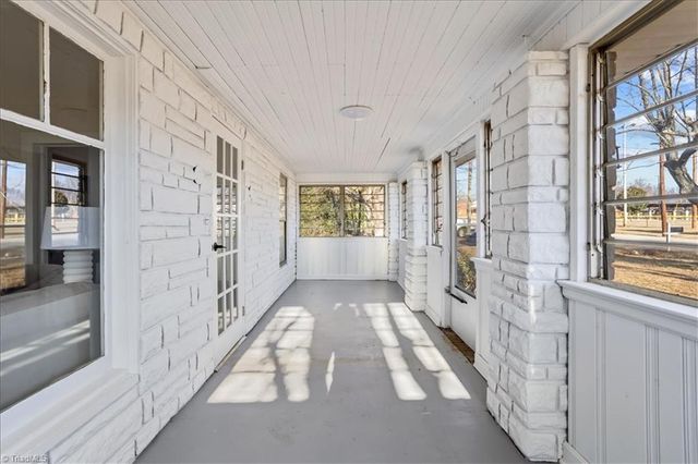 7511 Greenlawn Drive, Summerfield, NC 27358