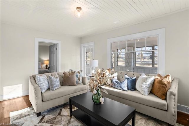 7511 Greenlawn Drive, Summerfield, NC 27358