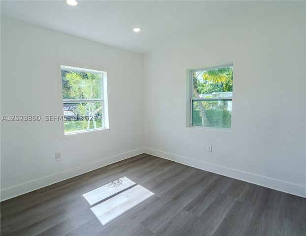 16400 NW 23rd Ct, Miami Gardens, FL 33054