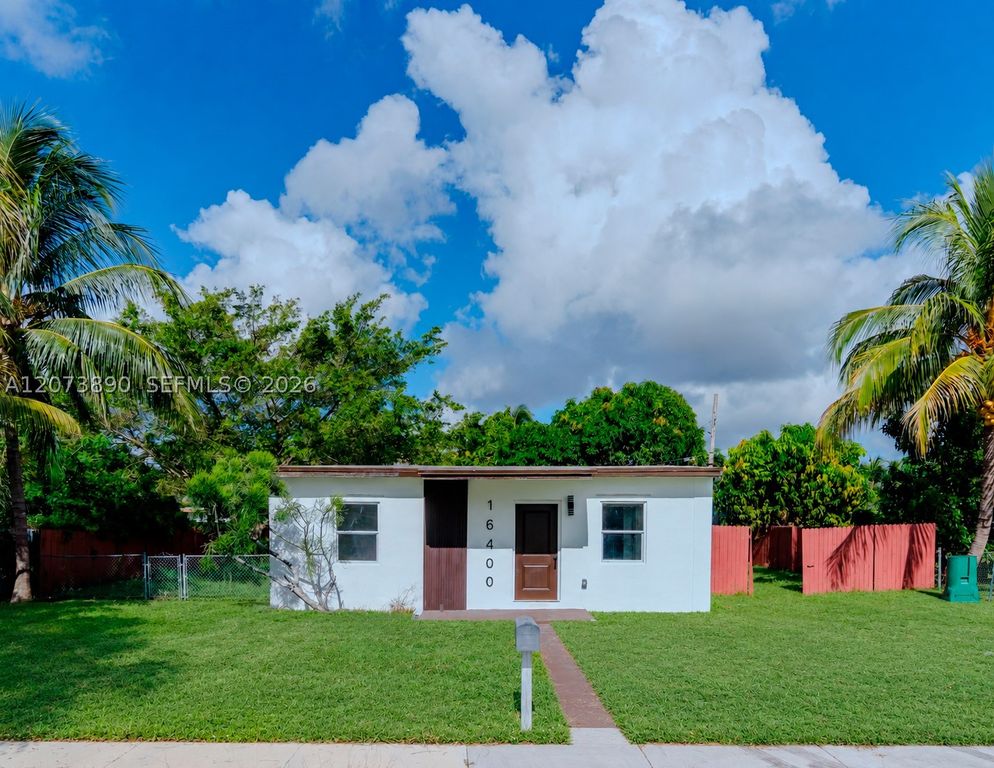 16400 NW 23rd Ct, Miami Gardens, FL 33054