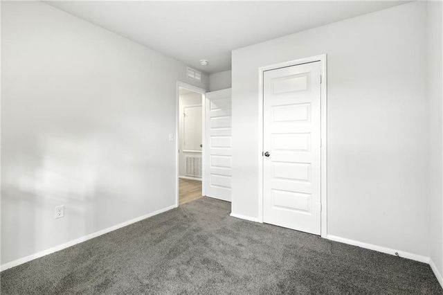 428 Valley View Drive, Tonganoxie, KS 66086