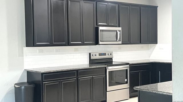 12017 Silver Light, San Antonio, TX 78254