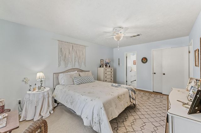 112 Elmwood Street, Huntsville, TX 77320