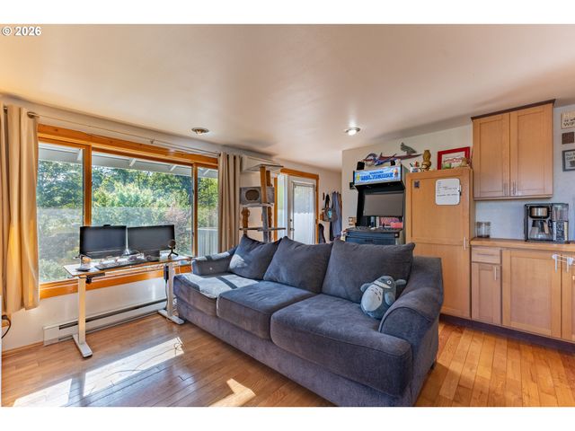 2310 ORR Ln, Eugene, OR 97405