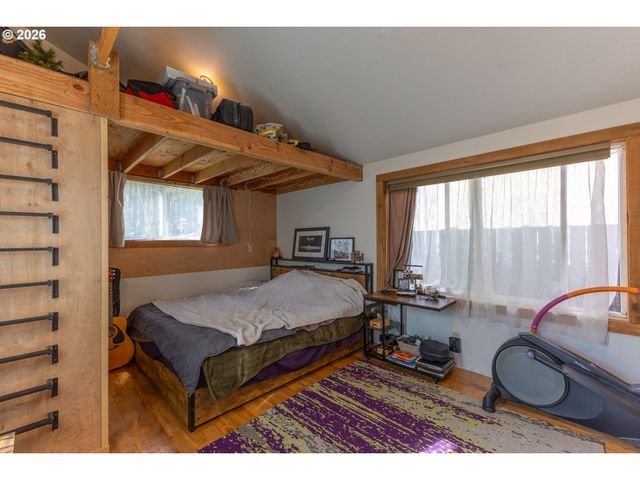 2310 ORR Ln, Eugene, OR 97405