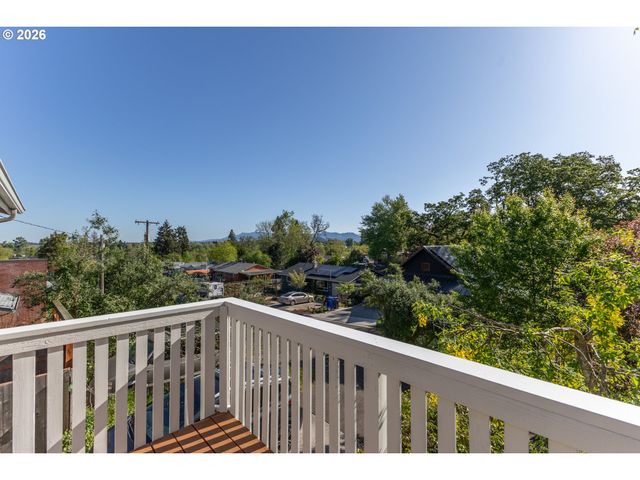 2310 ORR Ln, Eugene, OR 97405