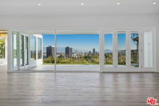 16210 Bertella Drive, Los Angeles, CA 91436