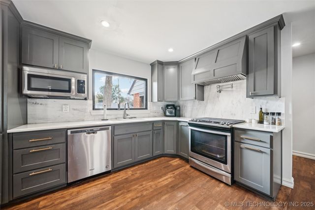 3822 E 56th Place, Tulsa, OK 74135