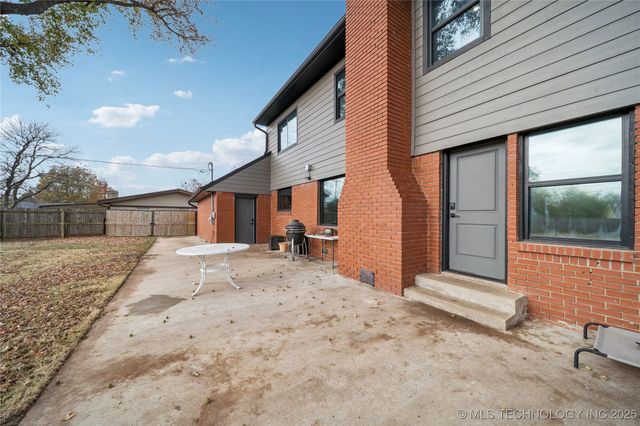 3822 E 56th Place, Tulsa, OK 74135