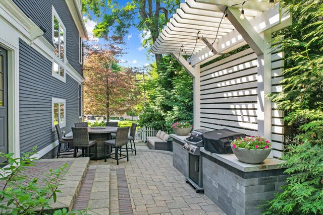 530 W Main Street, Northville City, MI 48167