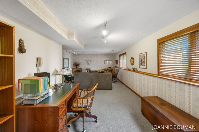 4629 Pine Drive, Laketown Twp, MI 49423