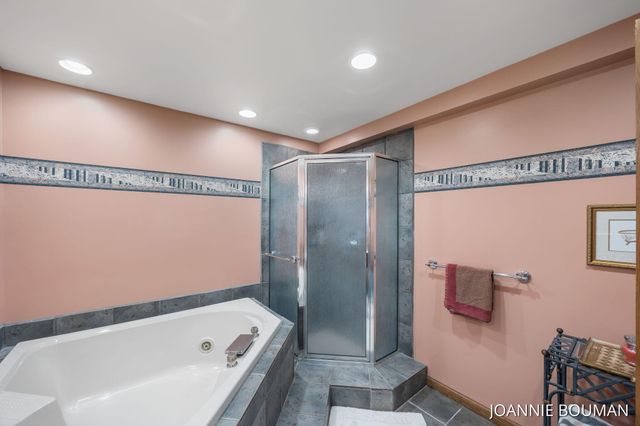 4629 Pine Drive, Laketown Twp, MI 49423