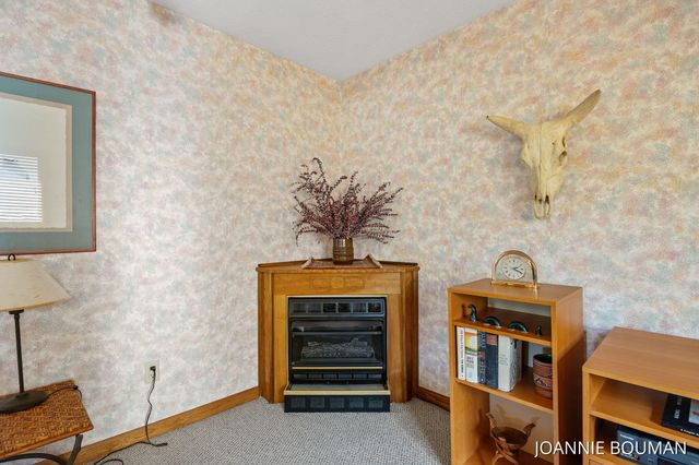 4629 Pine Drive, Laketown Twp, MI 49423