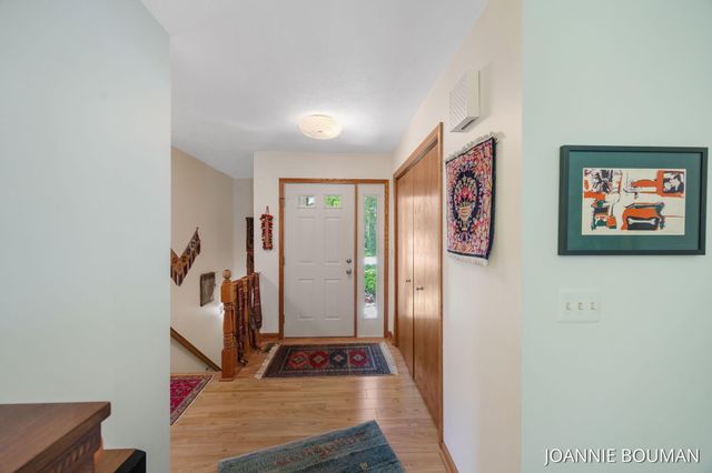 4629 Pine Drive, Laketown Twp, MI 49423