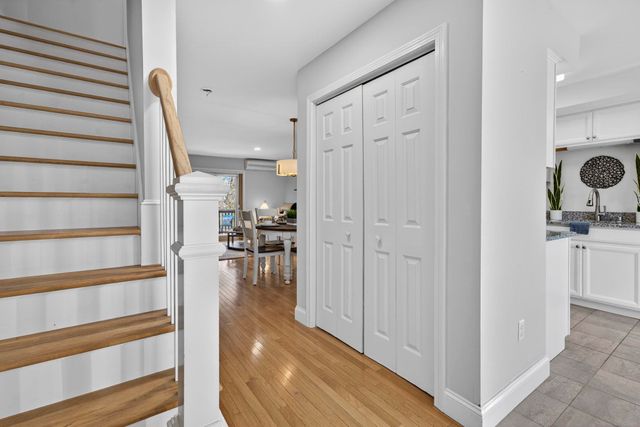 5 Walnut Circle, Merrimack, NH 03054