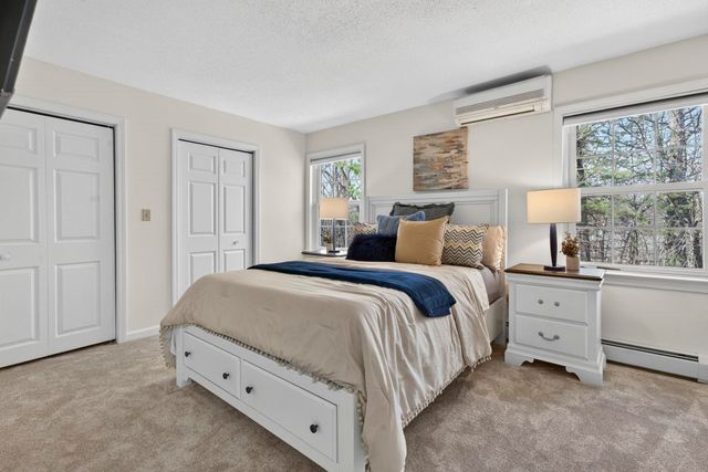 5 Walnut Circle, Merrimack, NH 03054