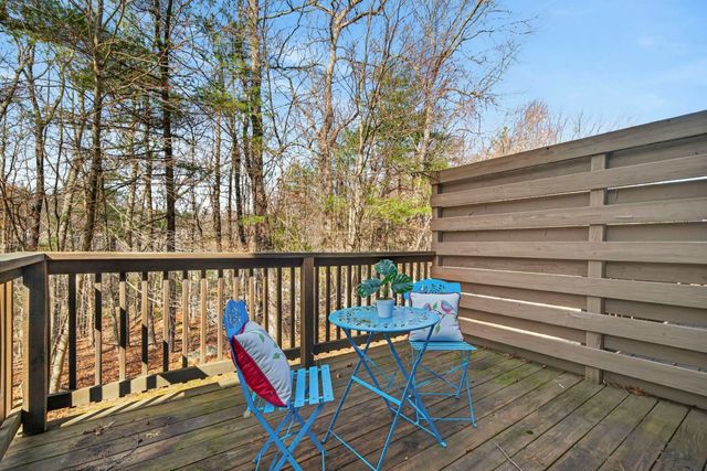 5 Walnut Circle, Merrimack, NH 03054