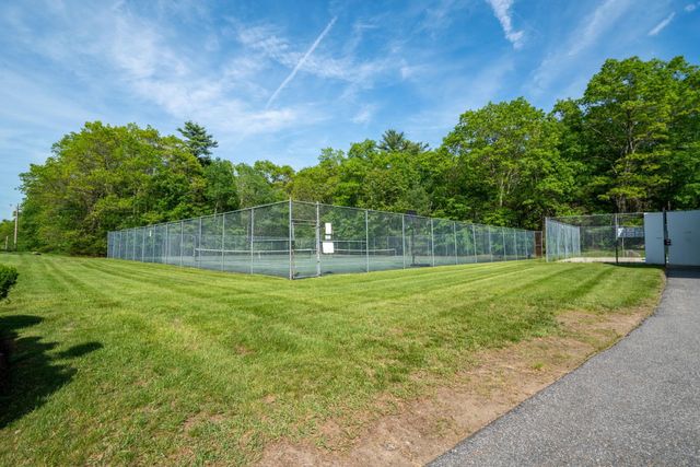 5 Walnut Circle, Merrimack, NH 03054