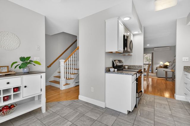 5 Walnut Circle, Merrimack, NH 03054