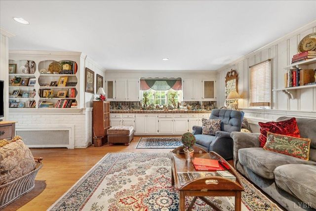 1670 Church Street, Appomattox, VA 24522