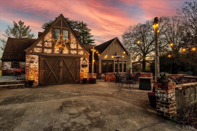 1670 Church Street, Appomattox, VA 24522