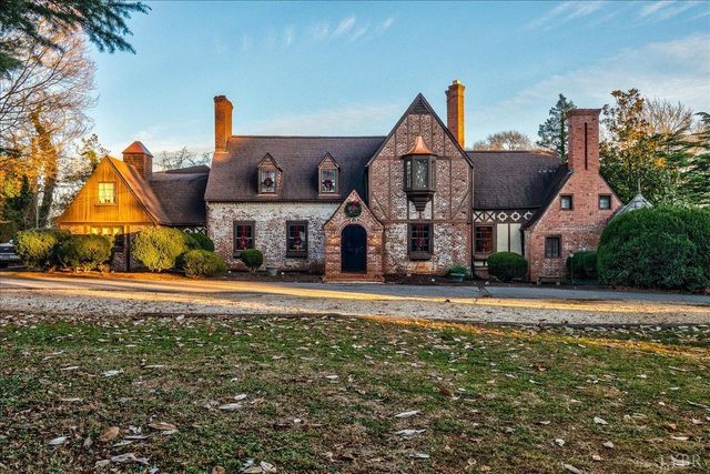 1670 Church Street, Appomattox, VA 24522