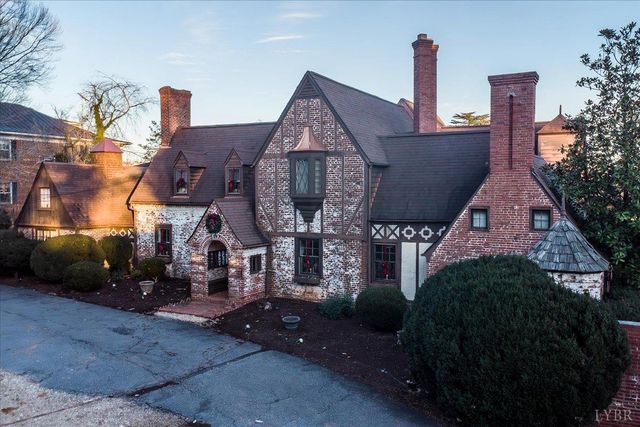 1670 Church Street, Appomattox, VA 24522