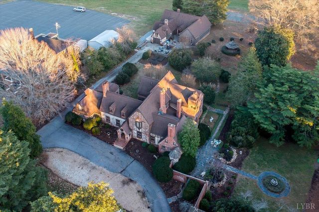 1670 Church Street, Appomattox, VA 24522